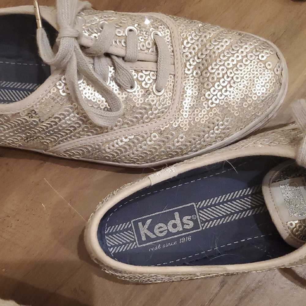 Women's Sequin Sneakers - Picture 2 of 6